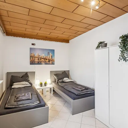 Ds-rent - 4 Schlafzimmer - Bis 8 Pers - Apartment Biblis